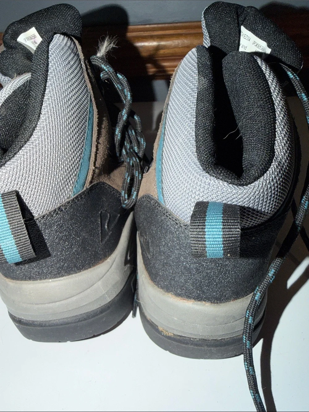 Men’s waterproof boots size 7